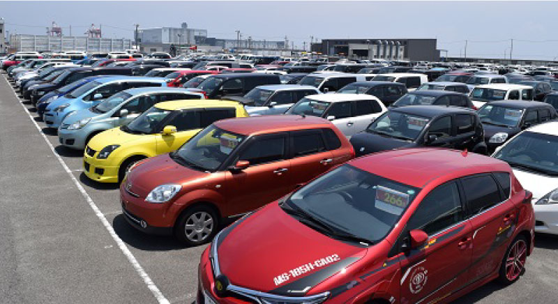 関西最大規模の中古車販売店